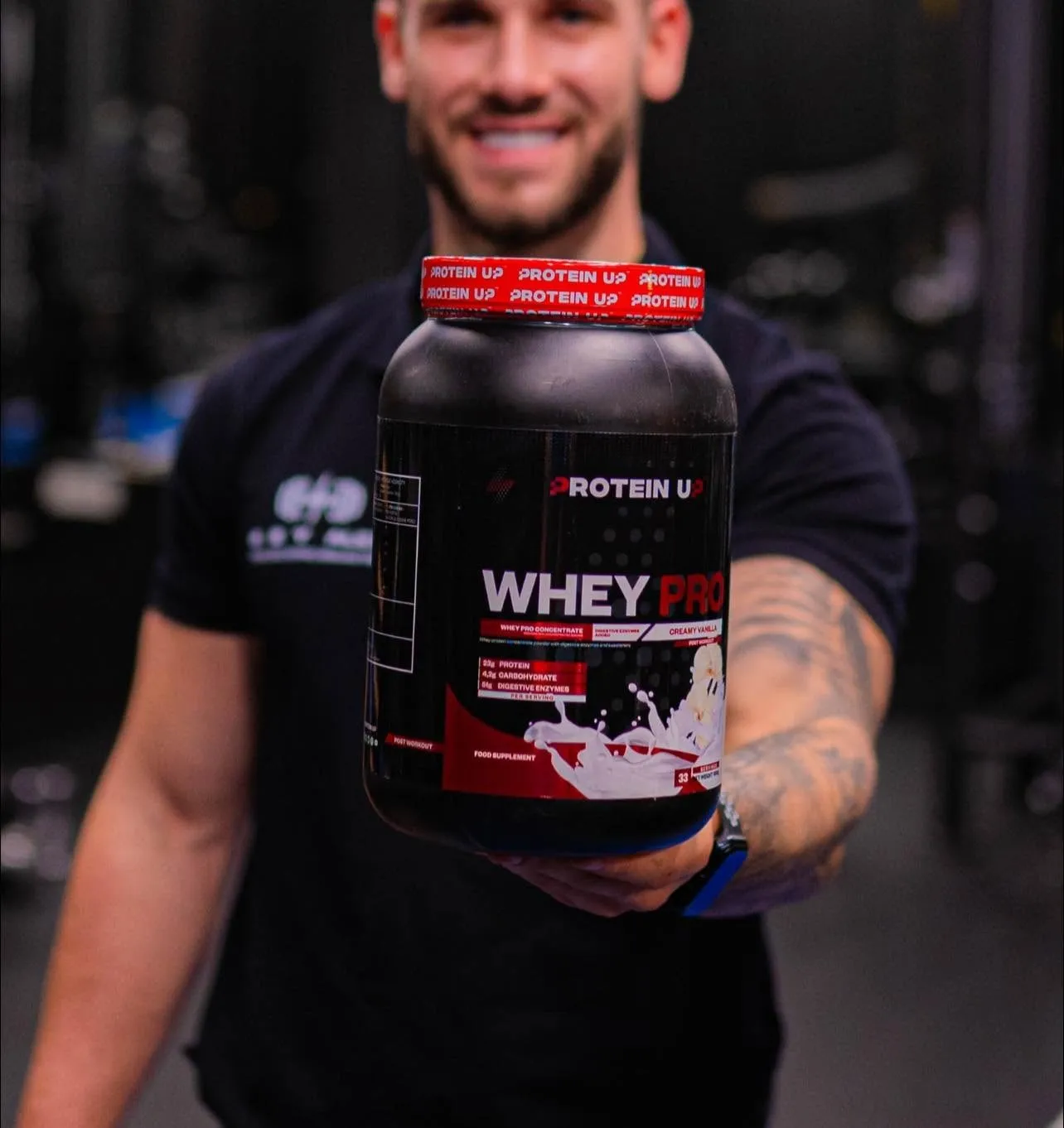 Alex Gabriel cu proteina Whey Pro de la ProteinUP